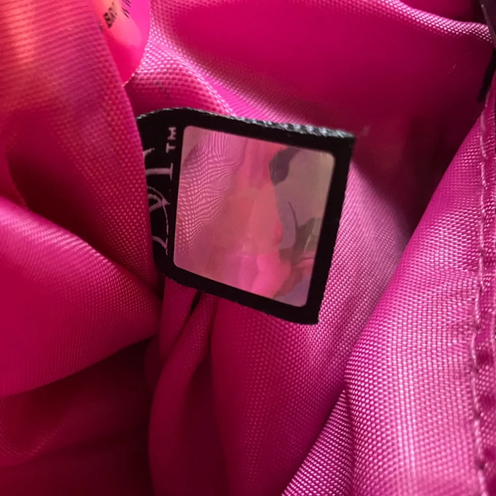 ☘️Diane Von Furstenberg DVF Randa Bucket Tote Bag. Office/carry on/overnight - Picture 10 of 11
